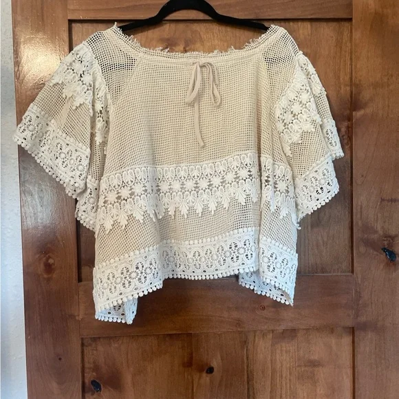 Oli & Hali Cream Lace Blouse - Picture 3 of 4
